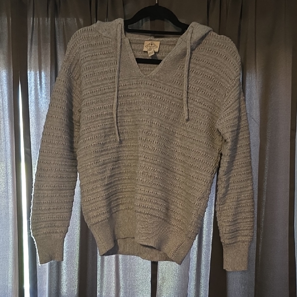 St. John's Bay Light Gray V-Neck Sweater
